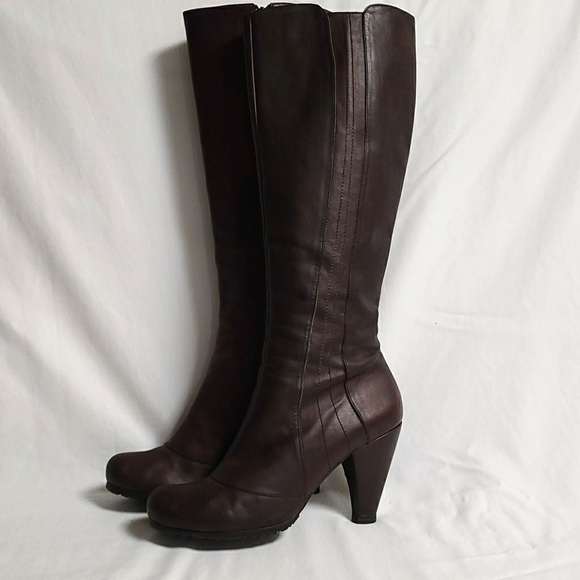 COCLICO Shoes - Coclico Brown leather heeled boots size 39